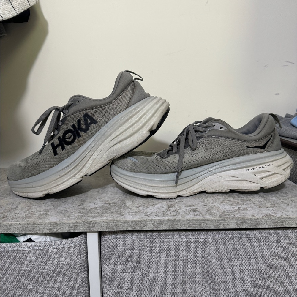Mens Hoka Bondi 8